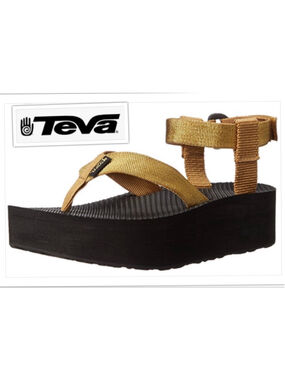 RARE Teva Gold Flatform Thong Platform Boho Festival Sandals size 8 eco friendly